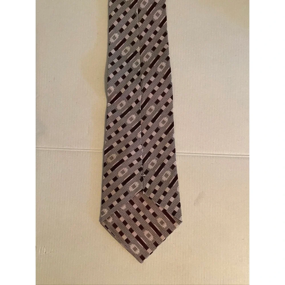 Geometric Pattern Necktie Burgundy Grey Silver Woven Formal Business Tie